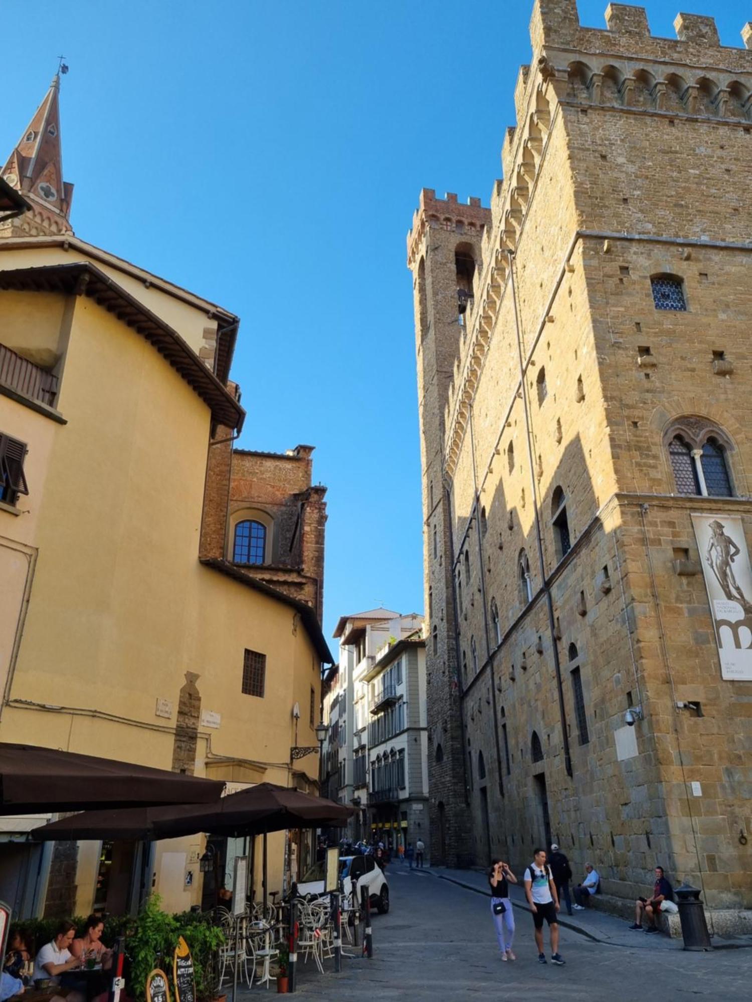 La Sede Dell'Arte Monolocale Studio E Camere In Torre Medievale Vicino A Duomo E Piazza Signoria Florence Luaran gambar