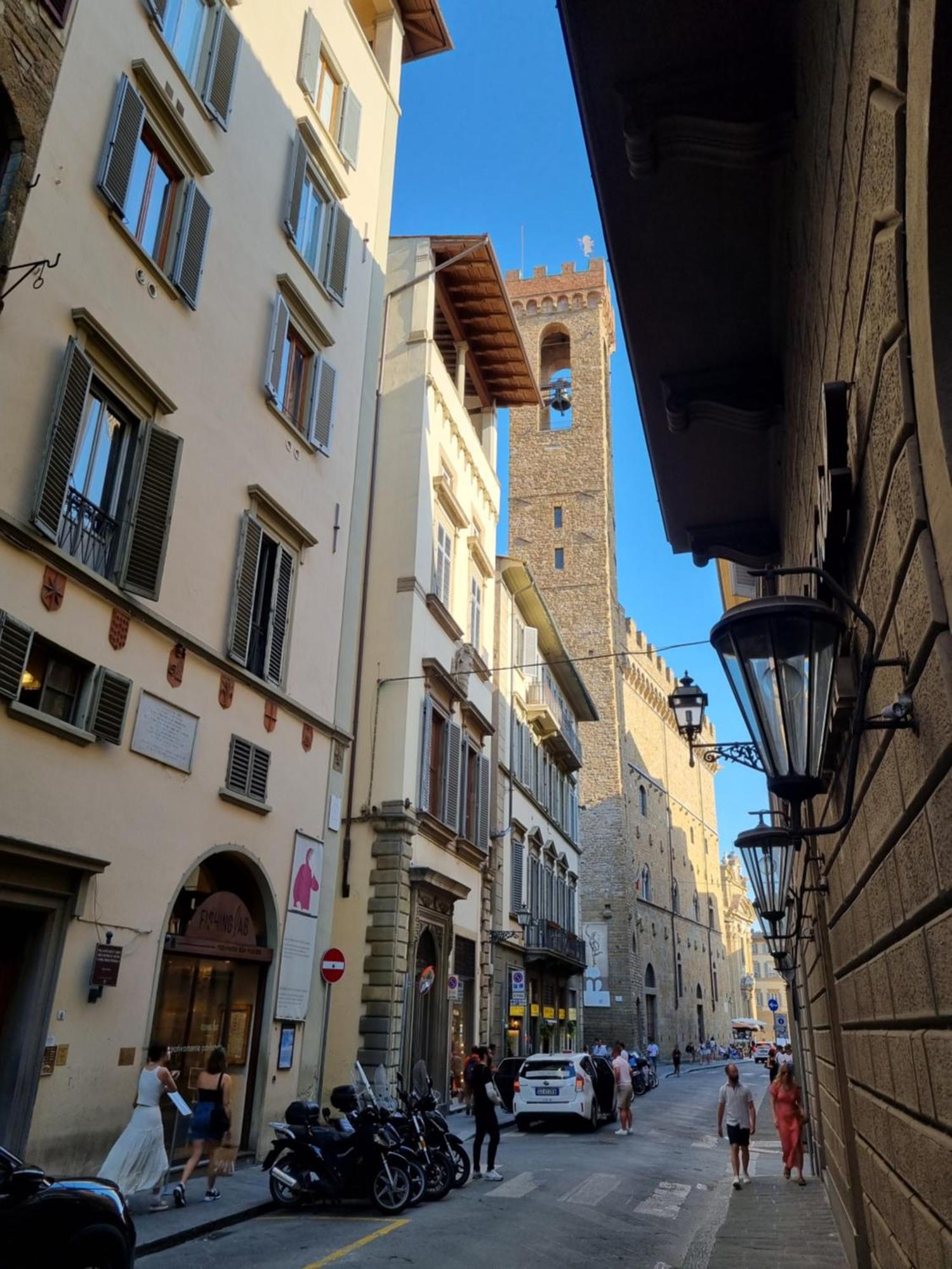 La Sede Dell'Arte Monolocale Studio E Camere In Torre Medievale Vicino A Duomo E Piazza Signoria Florence Luaran gambar